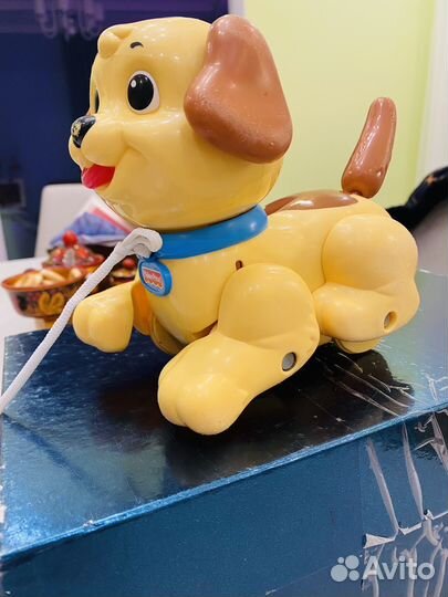 Игрушка-каталка Fisher-Price Веселый щенок