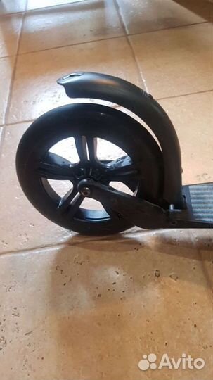 Самокат BMW Micro Scooter