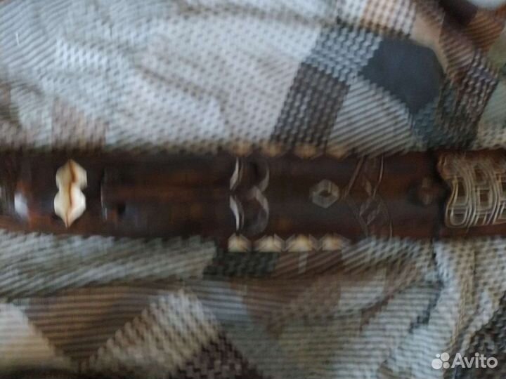 Маска из натурального дерева ручной работы