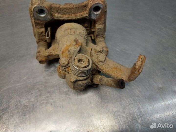 Суппорт задний правый Suzuki Sx4 GYA M16A 2013