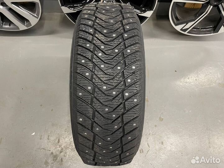 Yokohama IceGuard Stud IG65 225/55 R16 99T