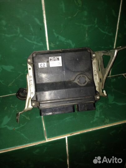 Блок управления двигателем (мозги) тойота королла