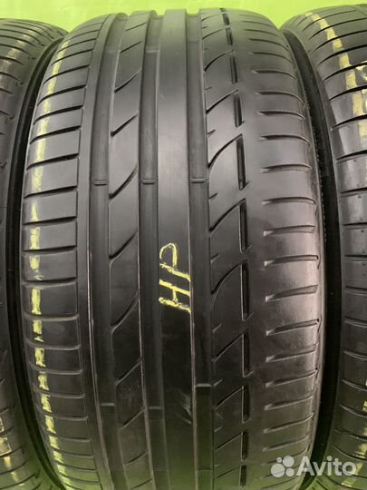 Bridgestone Potenza S001 245/40 R20 и 275/35 R20 99Y