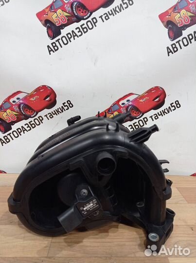 Впускной коллектор Skoda Fabia 2 (5J) 5J 2009