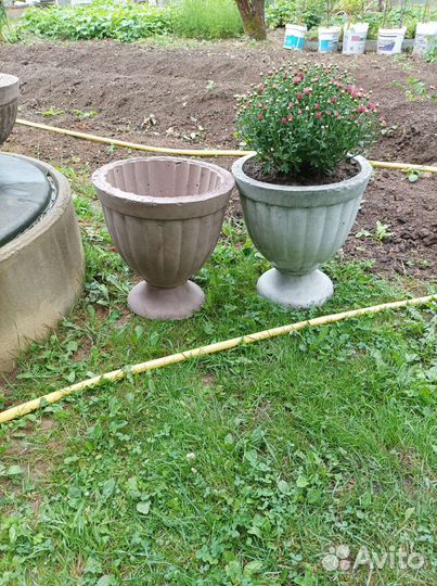 Уличные кашпо, вазоны бетонные