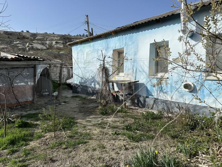 2-к. квартира, 43 м², 1/1 эт.