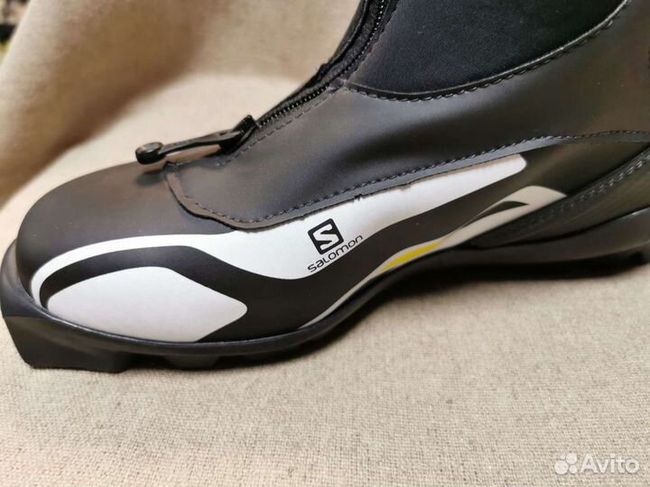 Ботинки лыжные