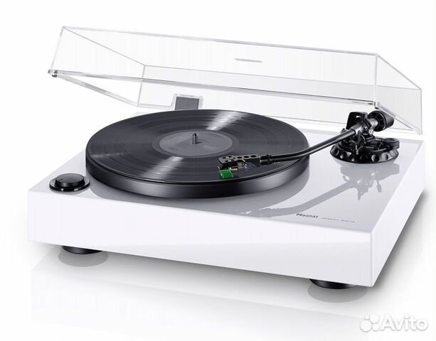 Виниловый проигрыватель Magnat MTT 990 white