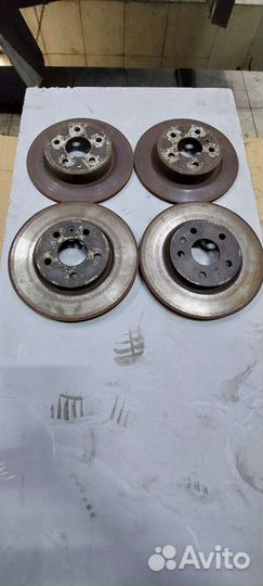 Тормозные диски и колодки б/у Chevrolet Cruze
