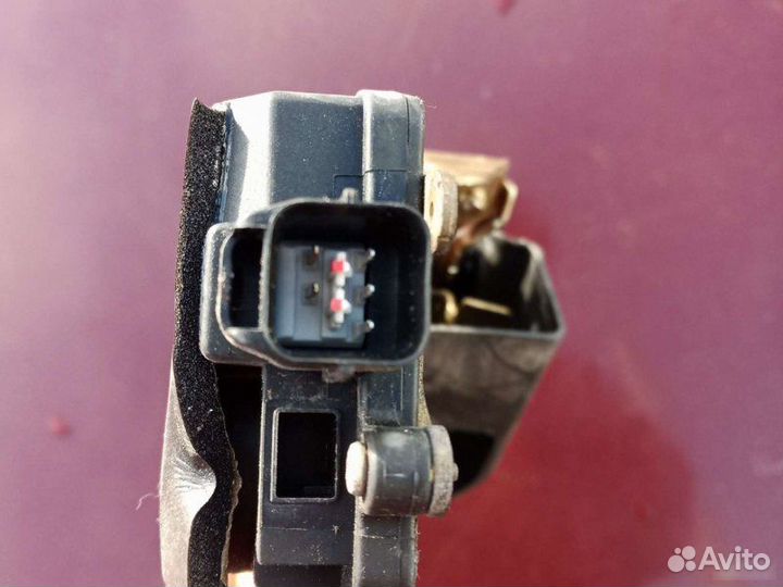 Замок двери задний правый Kia Sportage 2 2007