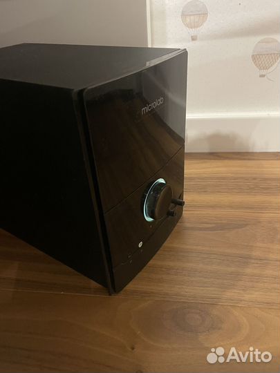 Колонки с сабвувером Microlab M-500U