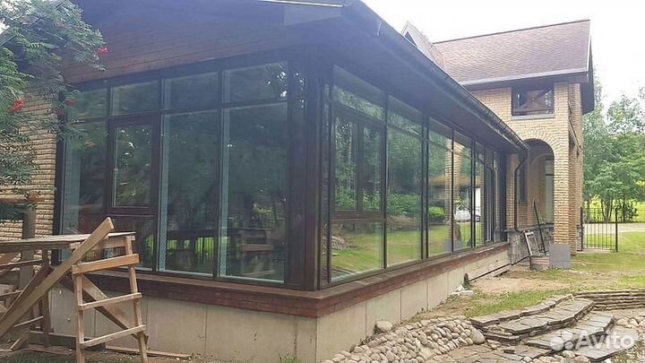 Окно в коттедж