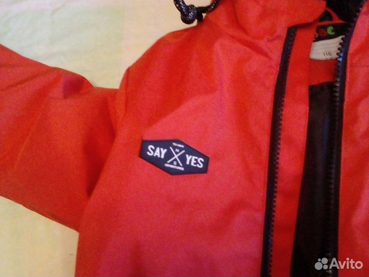 Веши на мальчика 4 лет.цены на всё разные