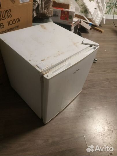 Холодильник BBK. Бу, маленький холодильник