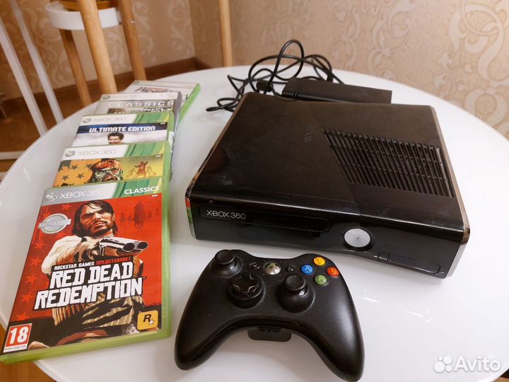 Microsoft xbox 360 S (Model 1439) 250Gb HDD