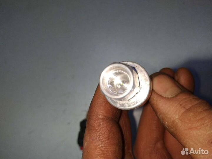 Реле давления фреона Форд Фокус Мондео Фиеста