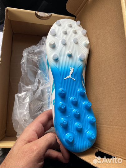 Футбольные бутсы