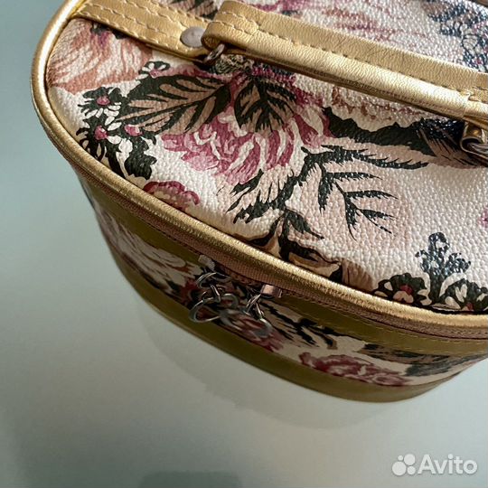 Косметичка/шкатулка