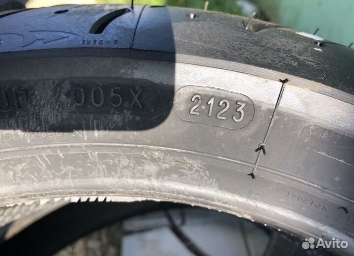 Michelin pilot road 4 SC 120/70R15 + 160/60R15