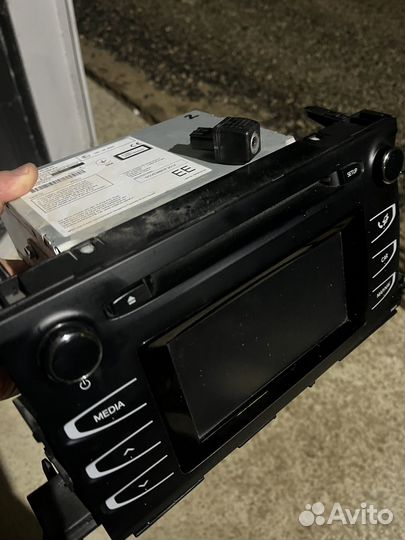 Штатная магнитола от toyota Highlander