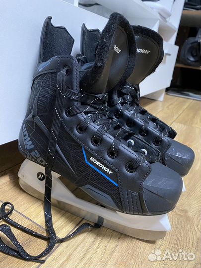 Коньки хоккейные 36 размер