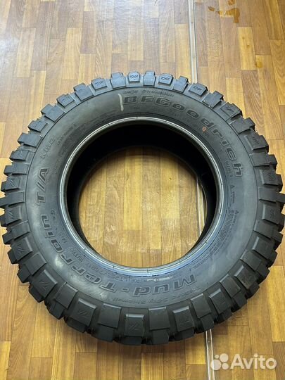 Bfgoodrich Mud-Terrain T/A KM2 255/75 R17