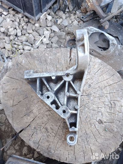 Кронштейн генератора, гур dewoo espero