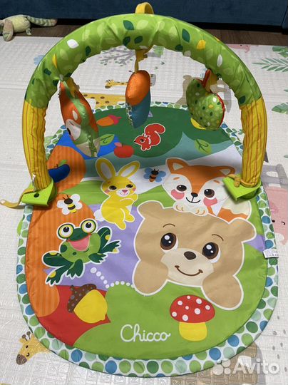 Разаивающий коврик от фирмы chicco
