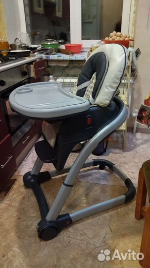 Стульчик для кормления graco