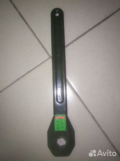 Ключ домкрата volkswagen touareg 7L 2007