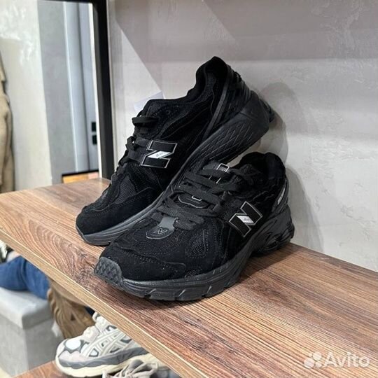 Кроссовки муж. New balance черные