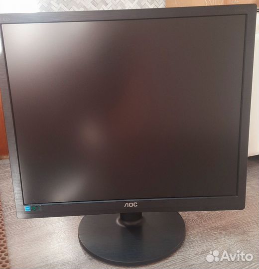 Монитор для компьютера 19