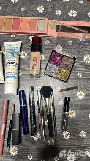 Набор косметики пакетом