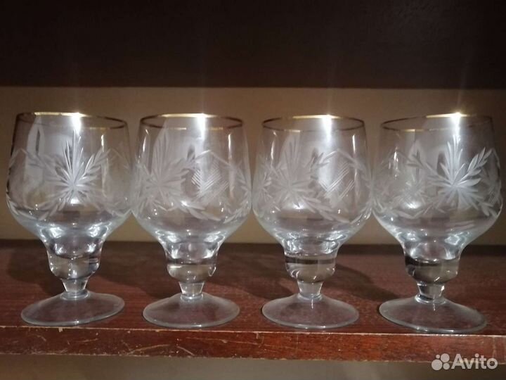 Фужеры и бокалы