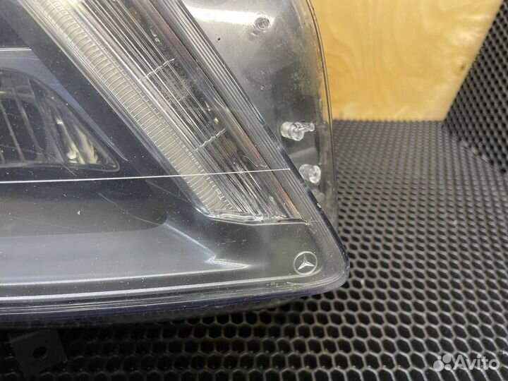 Правая фара Mercedes GL x166