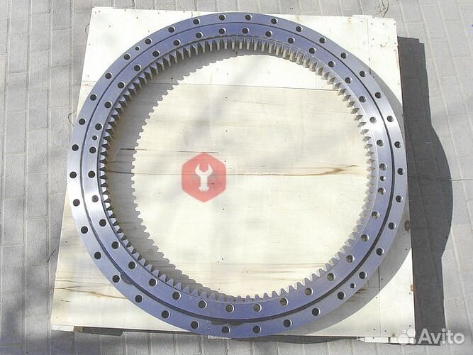 Опорно-поворотный круг Hitachi 9148123