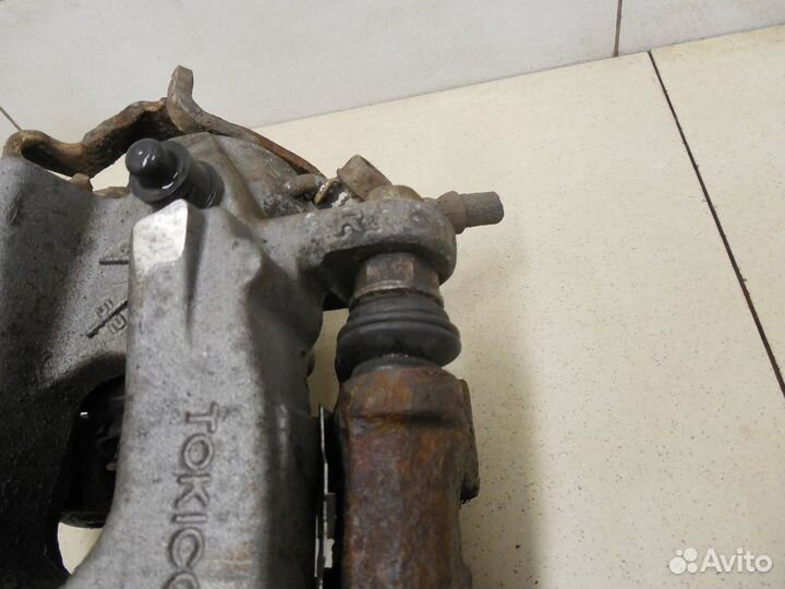 Суппорт задний правый Corolla E15 2006-2013