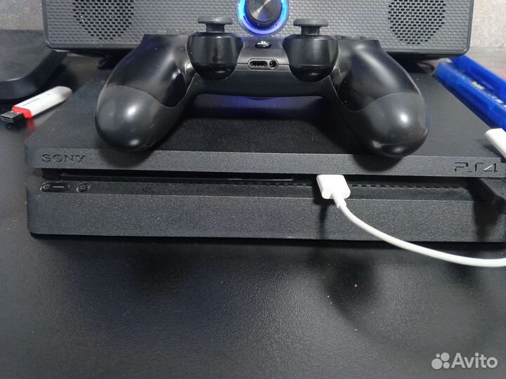 Sony PS4 slim 1tb