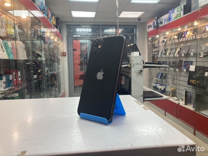 iPhone 11, 64 ГБ