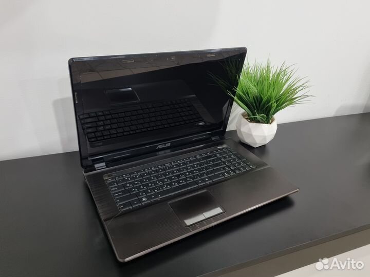 Офисный ноутбук asus 17 дюймов
