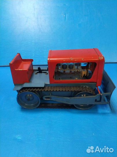 Детская игрушка Трактор