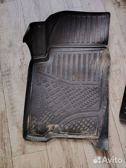 Комплект ковриков Нива Тревел, оригинальные