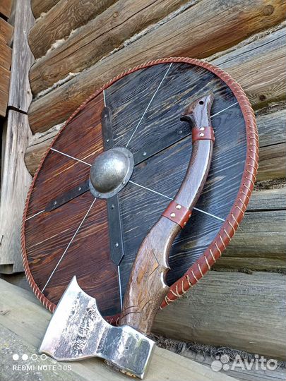 Щит,ручная работа