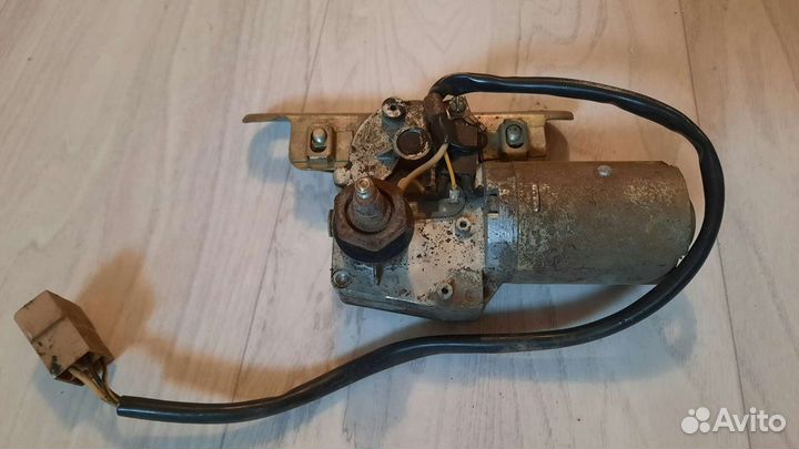 Моторедуктор заднего дворника