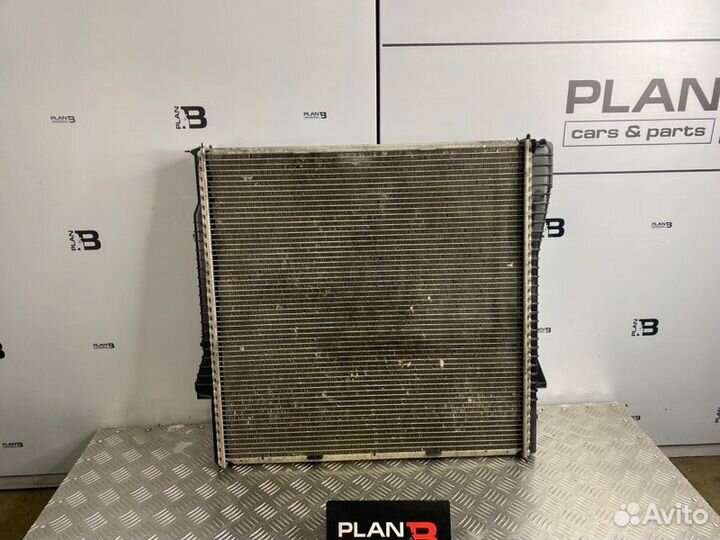 Радиатор охлаждения двигателя Bmw X5 E53 M54B30