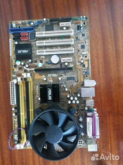 Материнская плата с процессором