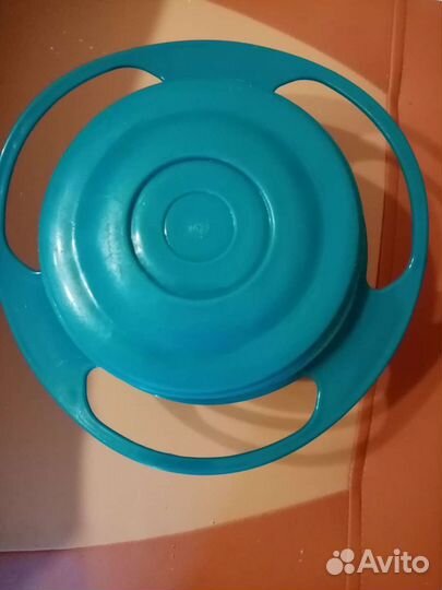 Тарелка- непроливайка неваляшка