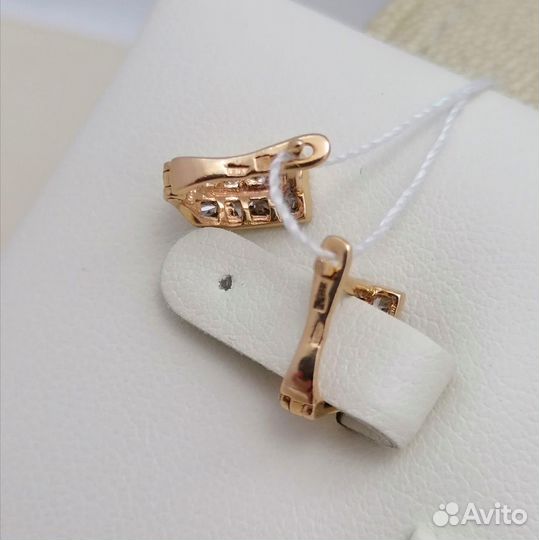 Серьги / 1,64г / Золото585 / фианиты круглые