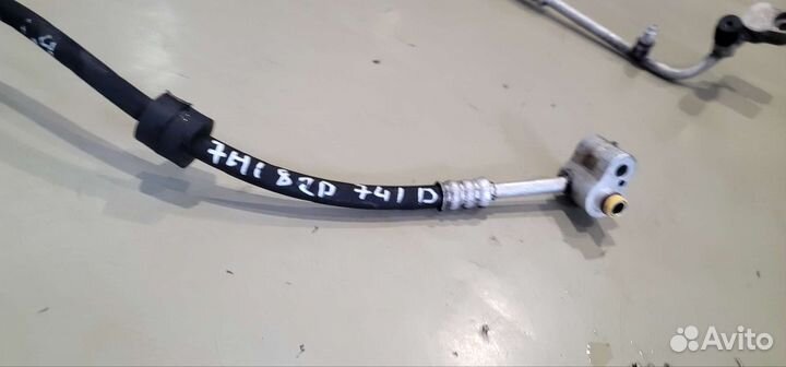 Шланг кондиционера 7H1820741D Vw Transporter T5