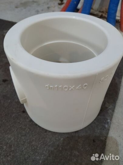 Отводы тройники 110х40х110, заглушки d-63 mm